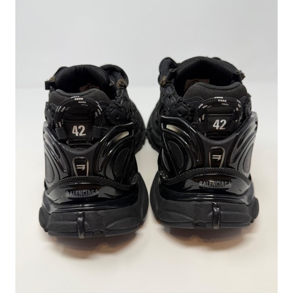 Balenciaga Runner Sneaker Matte Black Size 9 US 42 EU - Picture 5 of 9